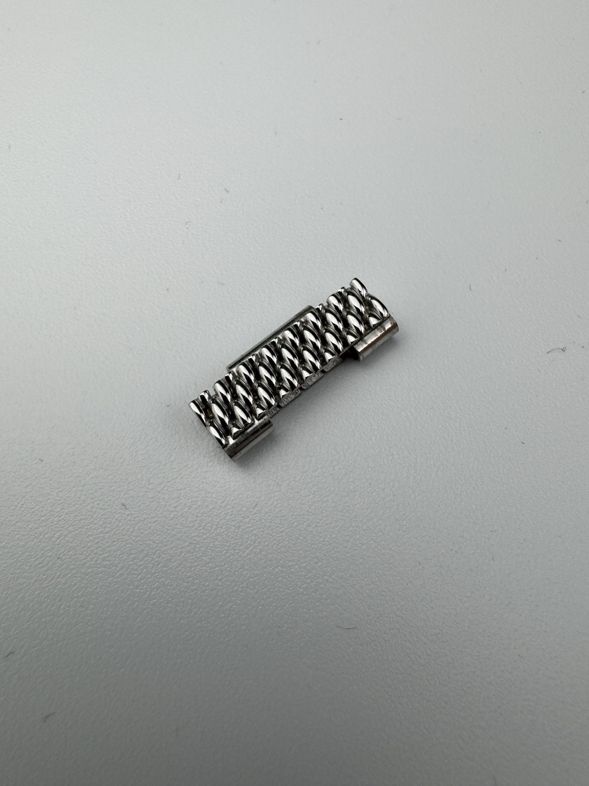 Genuine Breitling Superocean 20mm Milanese Link