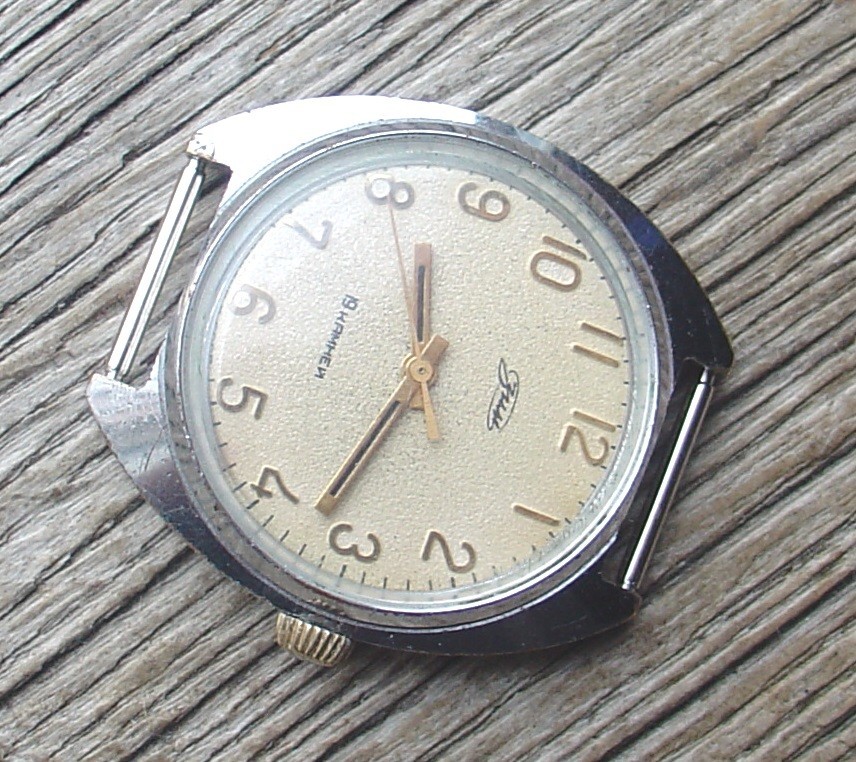 Raketa “Lnturex” With Double-Headed Eagle Russian Soviet Watch Calendar Serviced