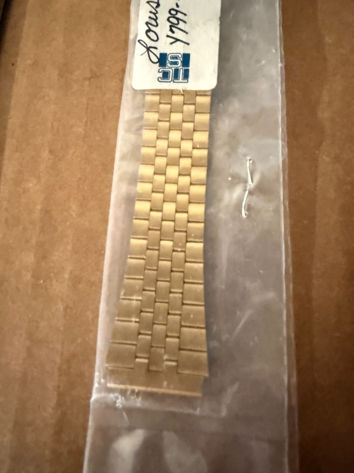 NEW Lorus Y799-4770 Vintage 70’s Digital Alarm Chronograph Men’s Watch Gold Band