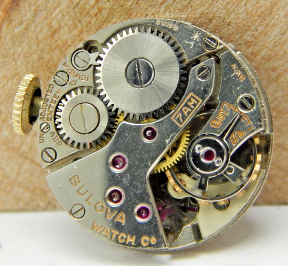 Vintage 1941 Bulova 7AM 17 jewel ladies wrist watch movement with dial & crown