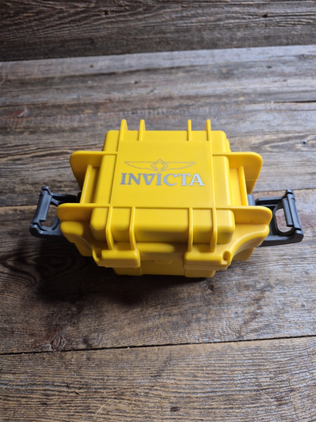 Invicta Pro Dive HD Clear Crystal Protect 660ft-200M Date Window W/Case