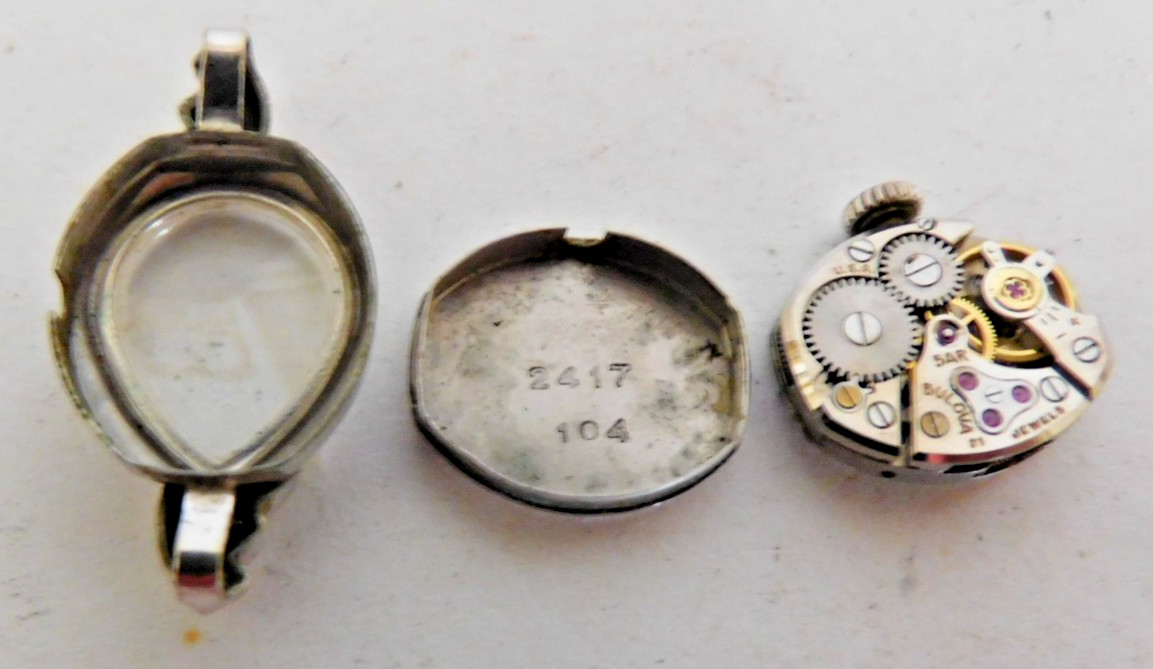 BULOVA 5 AR VINTAGE 17 JEWELS 10 K. R.G.P. CASE. ORIGINAL CROWN