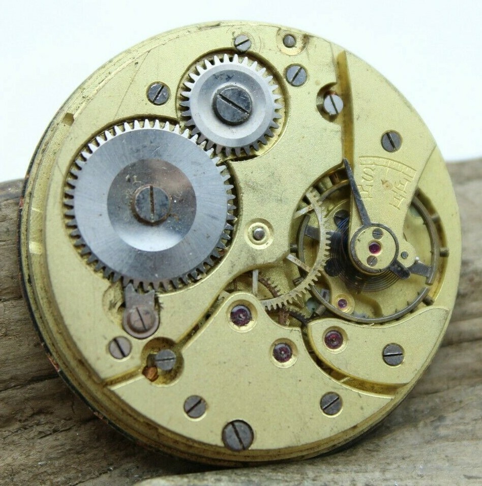 SWISS ANTIQUE POCKET WATCH MOVEMENT 42.3mm DIAMETER (F3A)