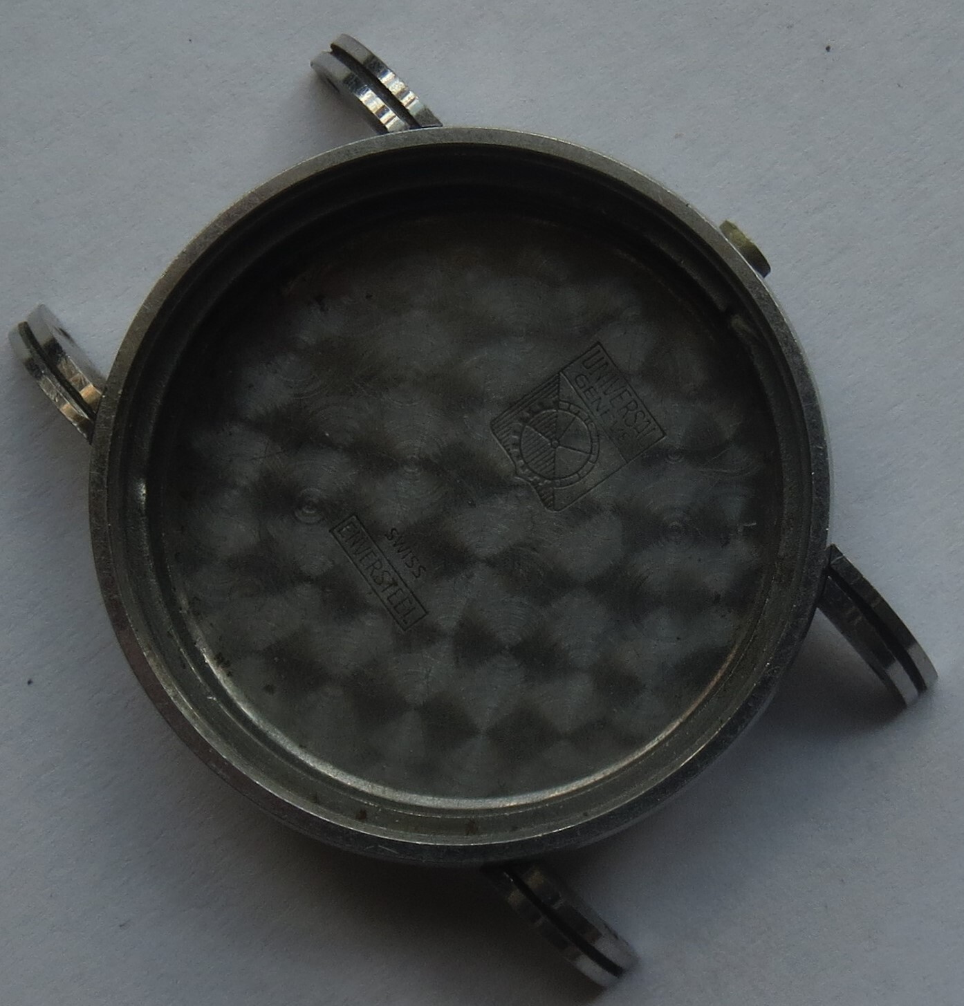 Universal Geneve chronograph mens wristwatch steel case 34,5 mm. in diameter