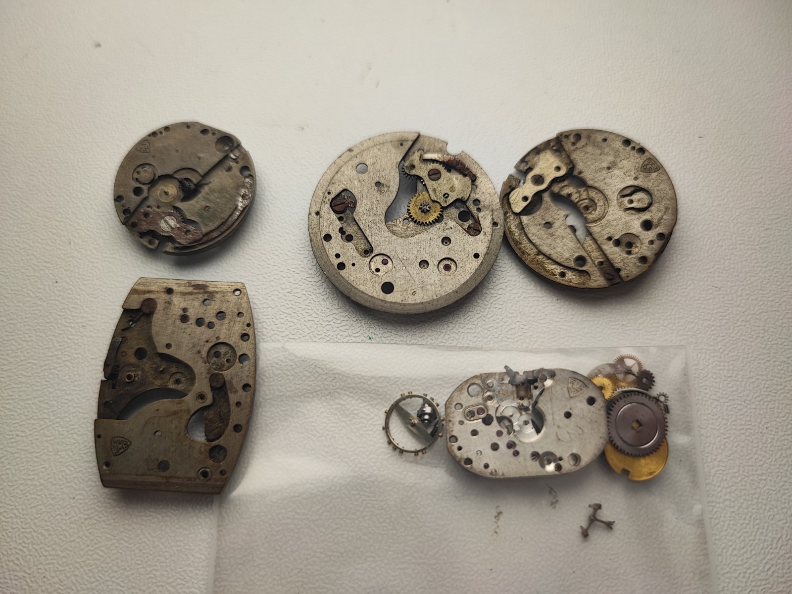 MST 379 MST 235 MST 321 MST 313 Meyer und Stüdeli Roamer Watch platinum lot