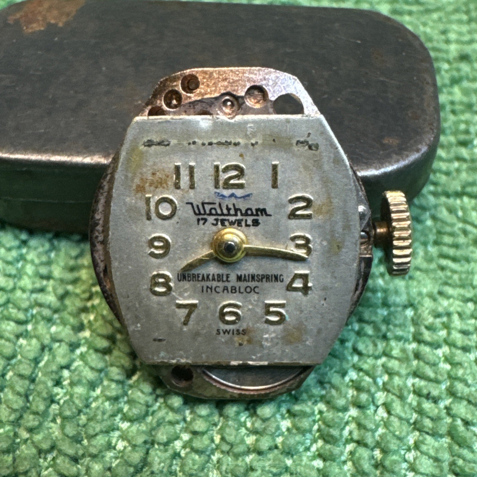 Untested Bulova Incanbloc 17J Gorgerat Movement Overwound Balance Wheel Free