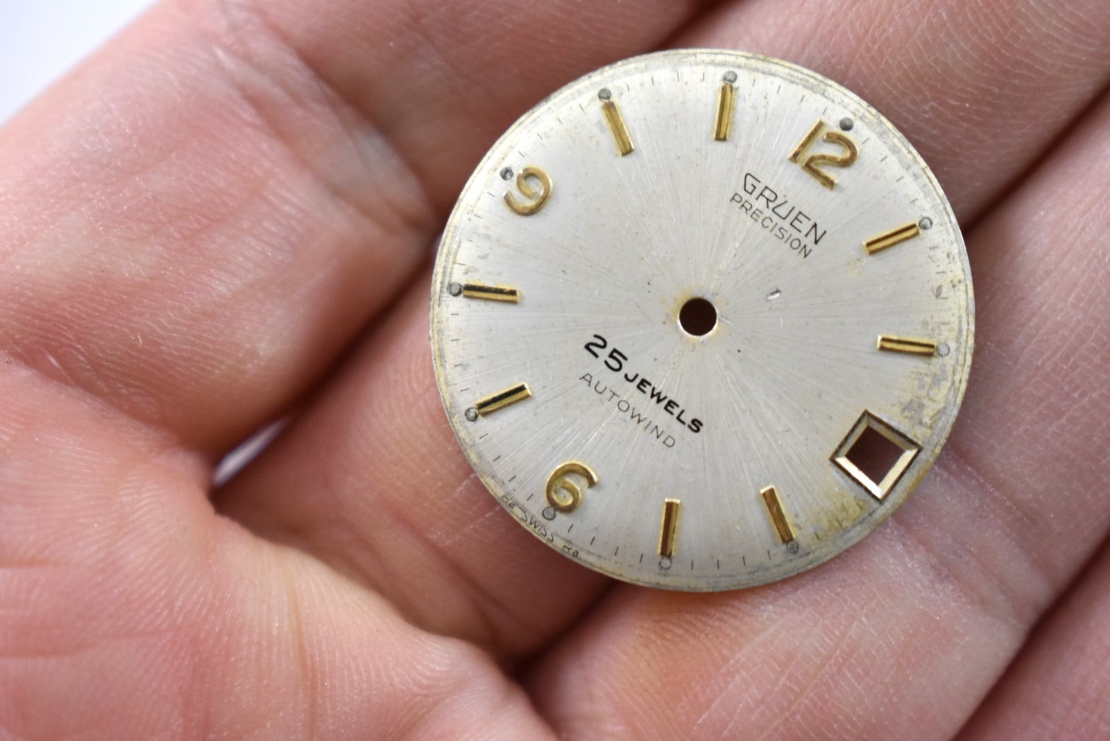 Vintage Gruen Precision Wrist Watch Dial 27.50mm 25J Autowind Date lot.wh