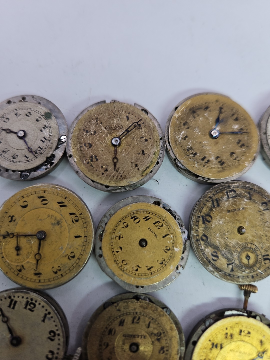 (16) Small Watch Movement Lot Parts/Repair/Crafts (M1)