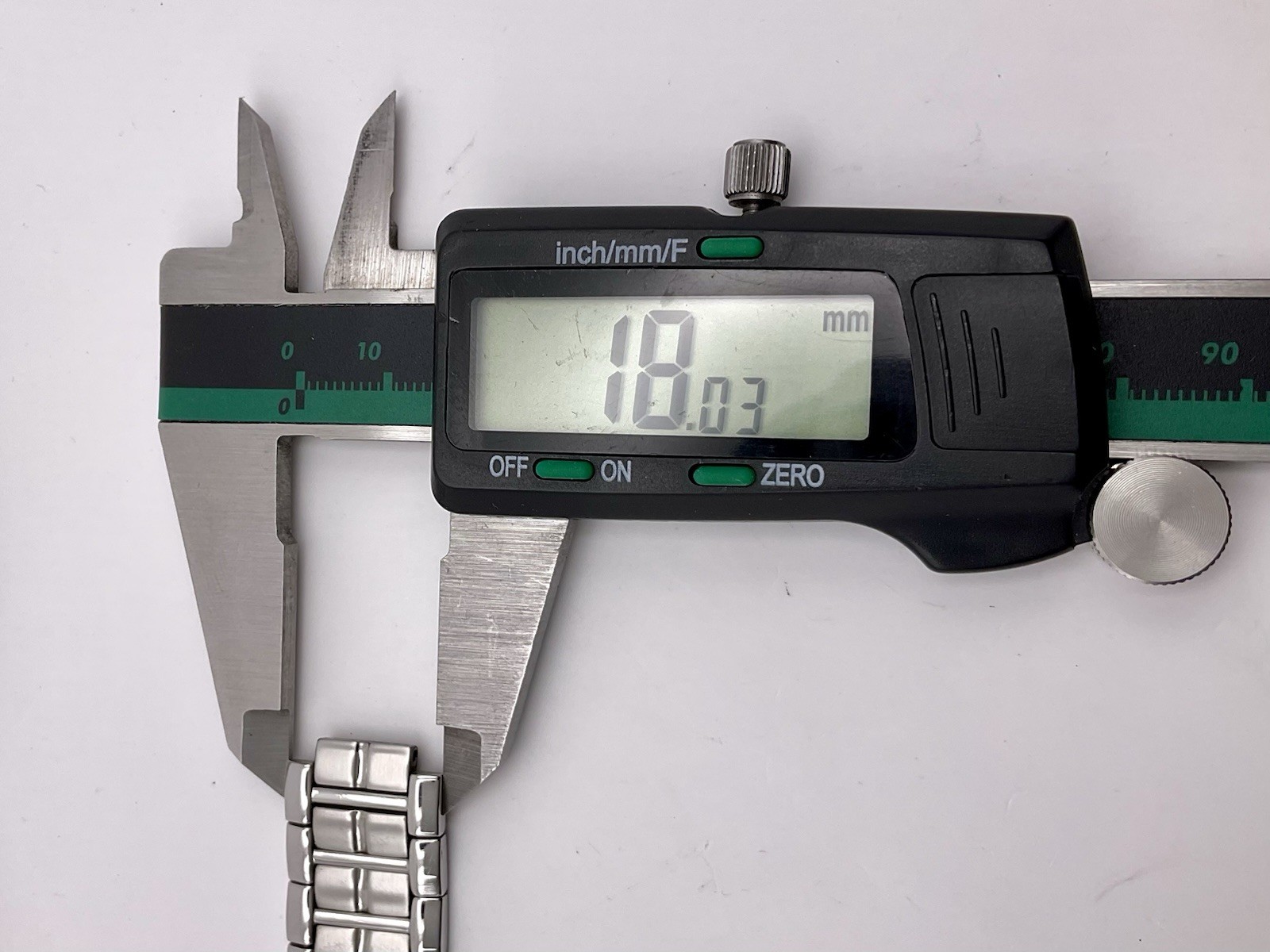 Citizen Eco Drive E111-S049385 Stainless Steel Watch Partial Band