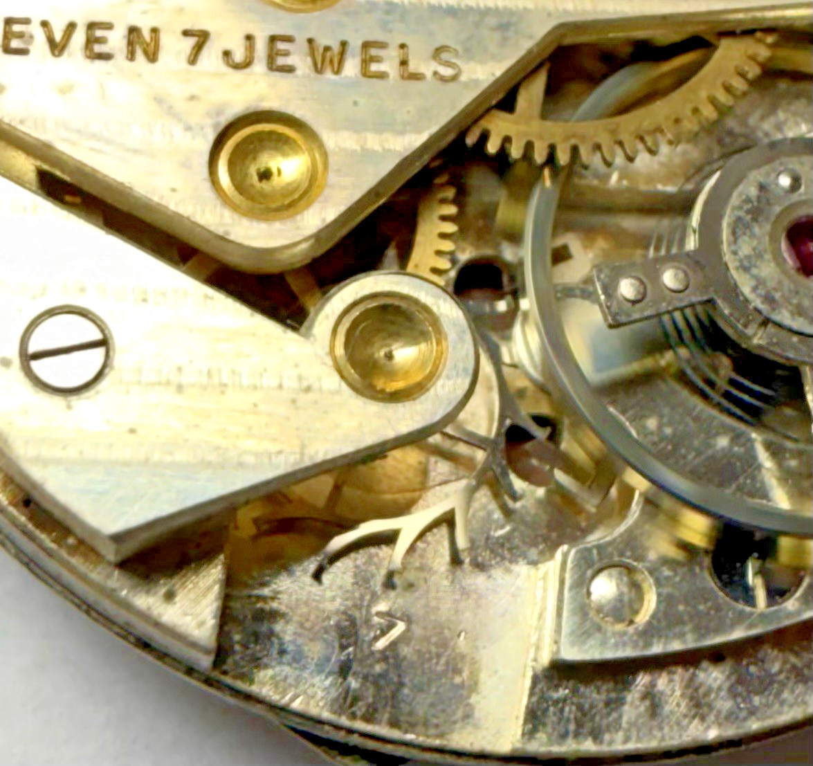 ENICAR 7J CAL. 7 MANUAL WIND WATCH MOVEMENT WITH LEEDS DIAL RUNS KEEPS TIME