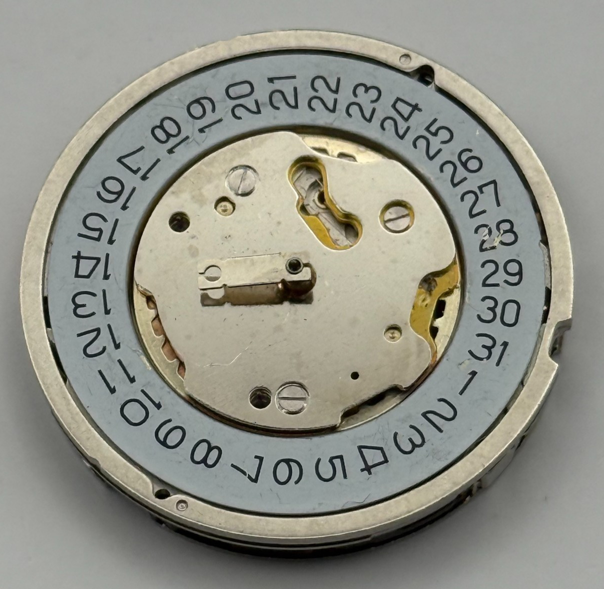 Ronda 5040.D Watch Movement Quartz Swiss Date 6 Jewels Vintage Parts 28.5mm