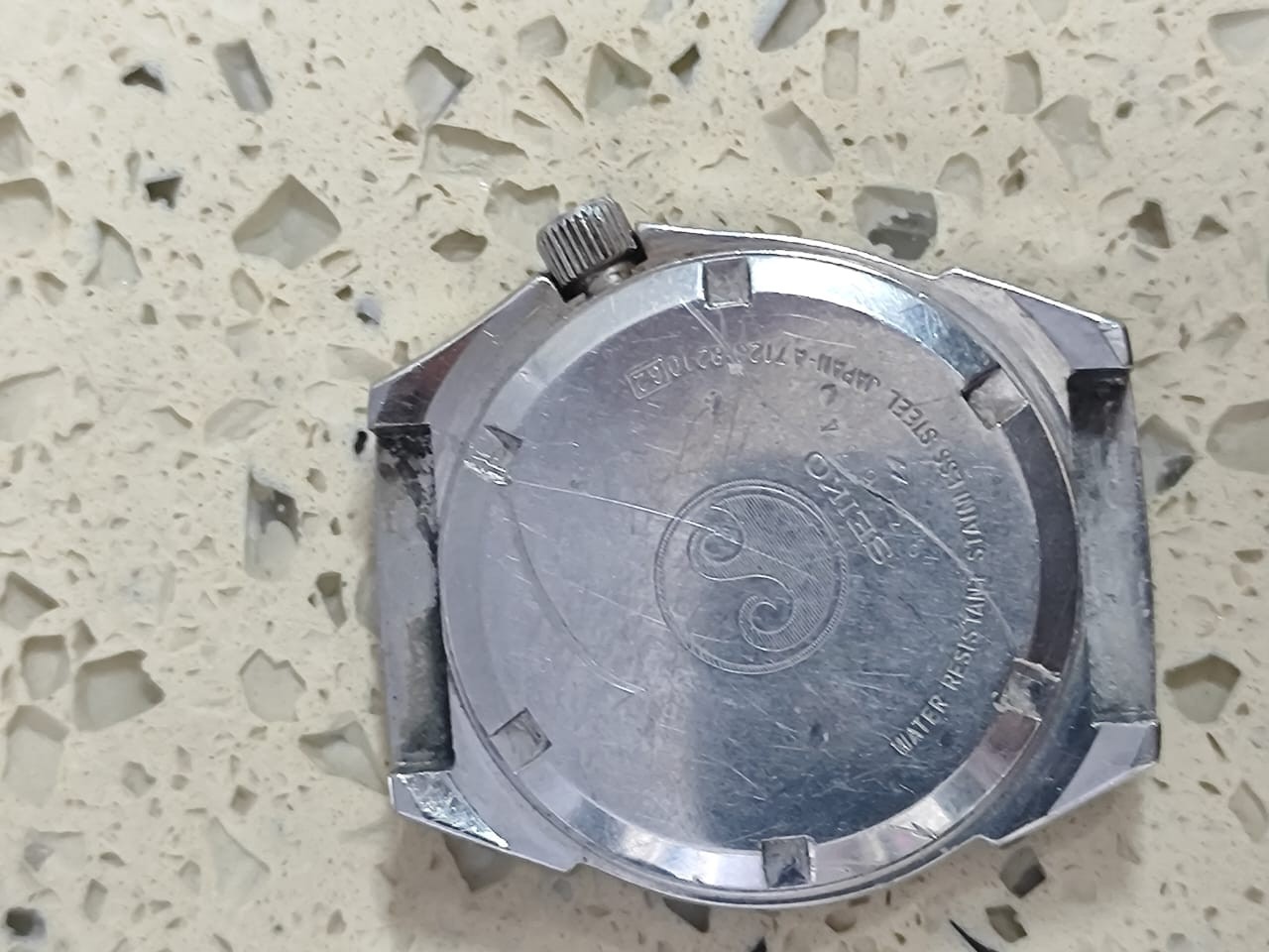 1979, Seiko SQ SPORTS 100 Quartz A7123-8210 100 Diver Part CASE without bezel
