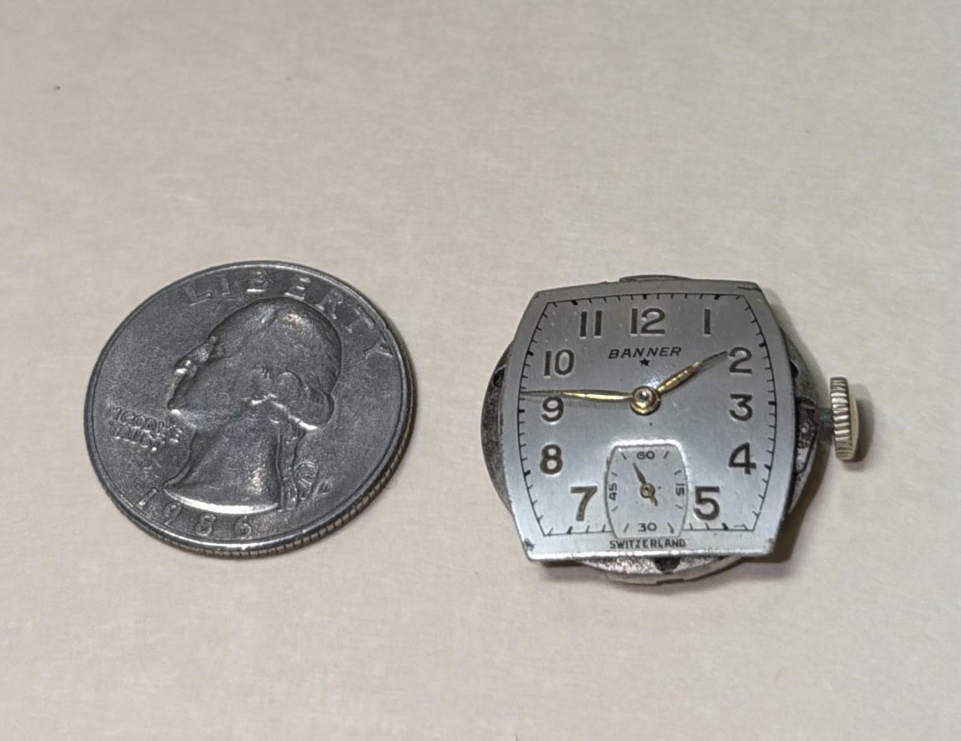 Vintage Banner 17J Swiss Manual Wind Movement With Nice Dial For Parts