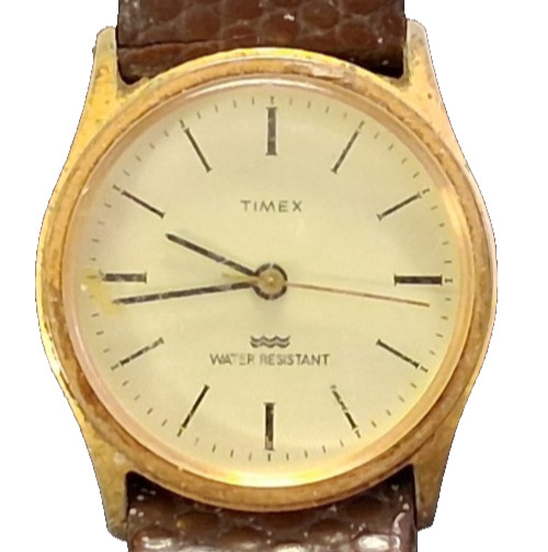 VTG TIMEX WATER RESISTANT WRISTWATCH PIECE BROKEN FOR PARTS OR FOR REPAIR WATCH