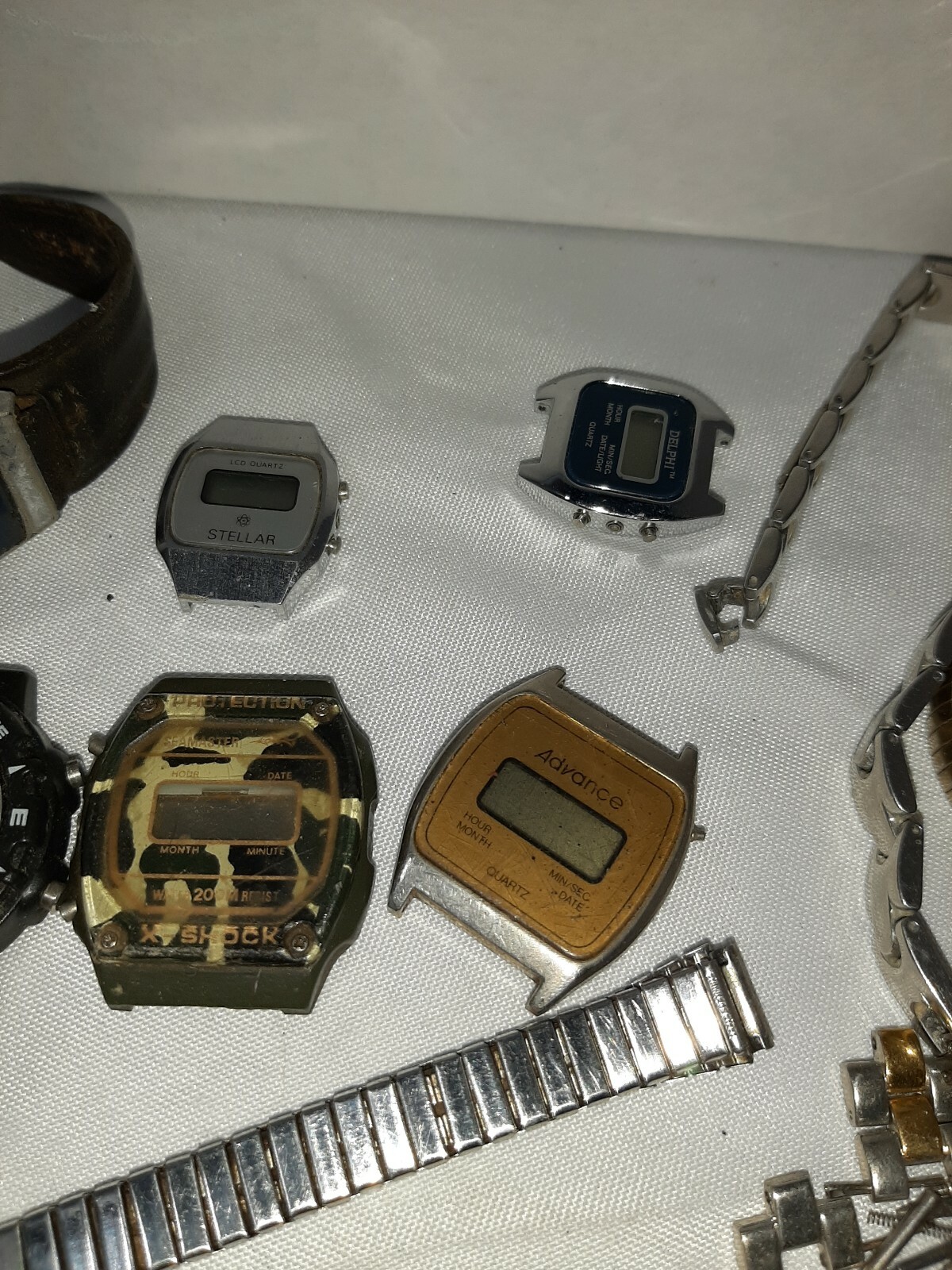 LOT OF VINTAGE WATCH PARTS bands and more timex stellar unitron
