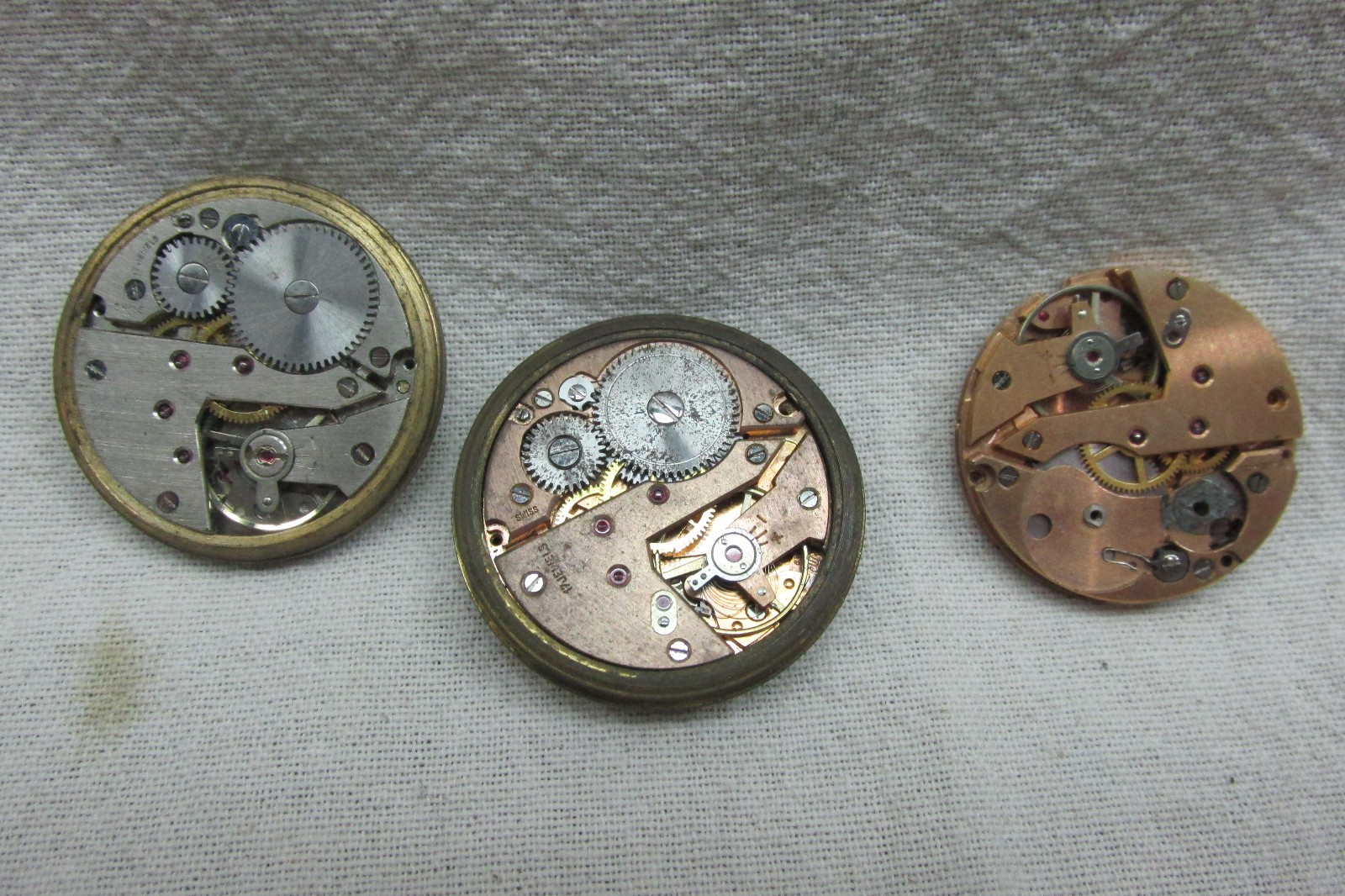 Lot of 6 Vintage Swiss UT Unitas Movements & Dials – Tressa, Renis, Denis – 17 J