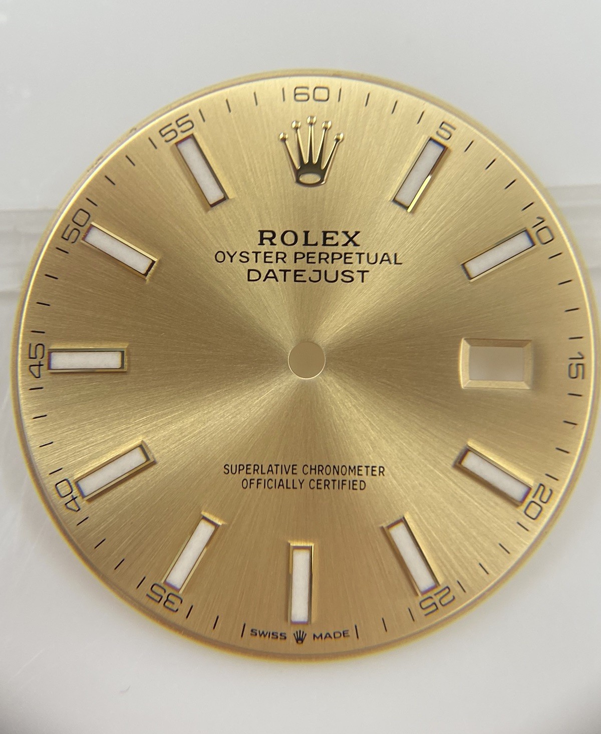 Original Rolex 41mm Datejust 126333 Cal. 3235 Champagne Gold Dial