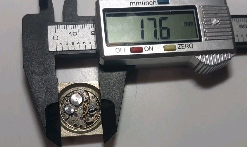 As Is Parts / 1930s Bulova 15 jewel 2 Adjustment wrist watch movement SN# 1343