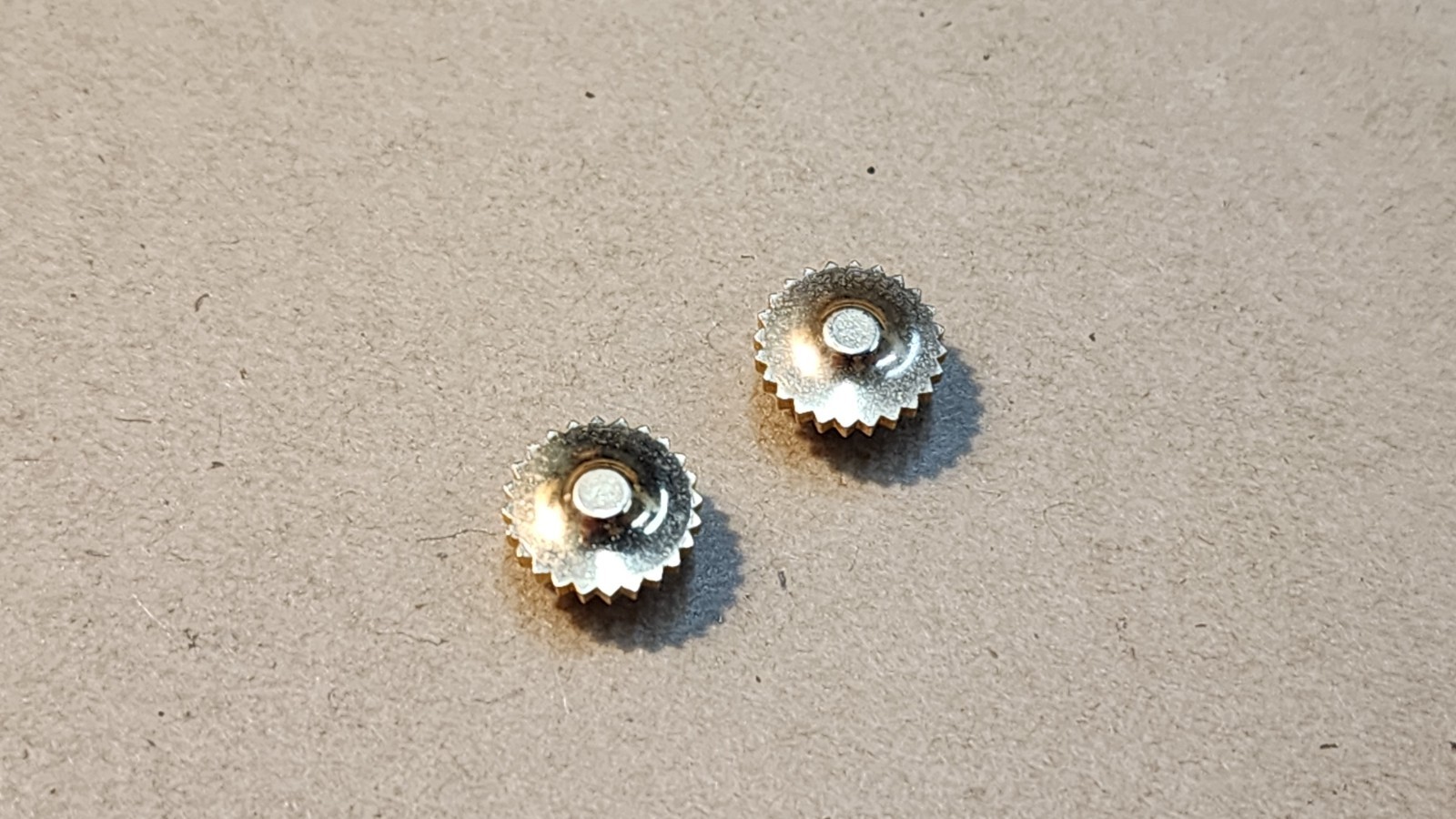Lot Of 2 Vintage NOS Pocket/Wristwatch Tap 7 Yell GF Dustproof Crowns 7.2mm Diam