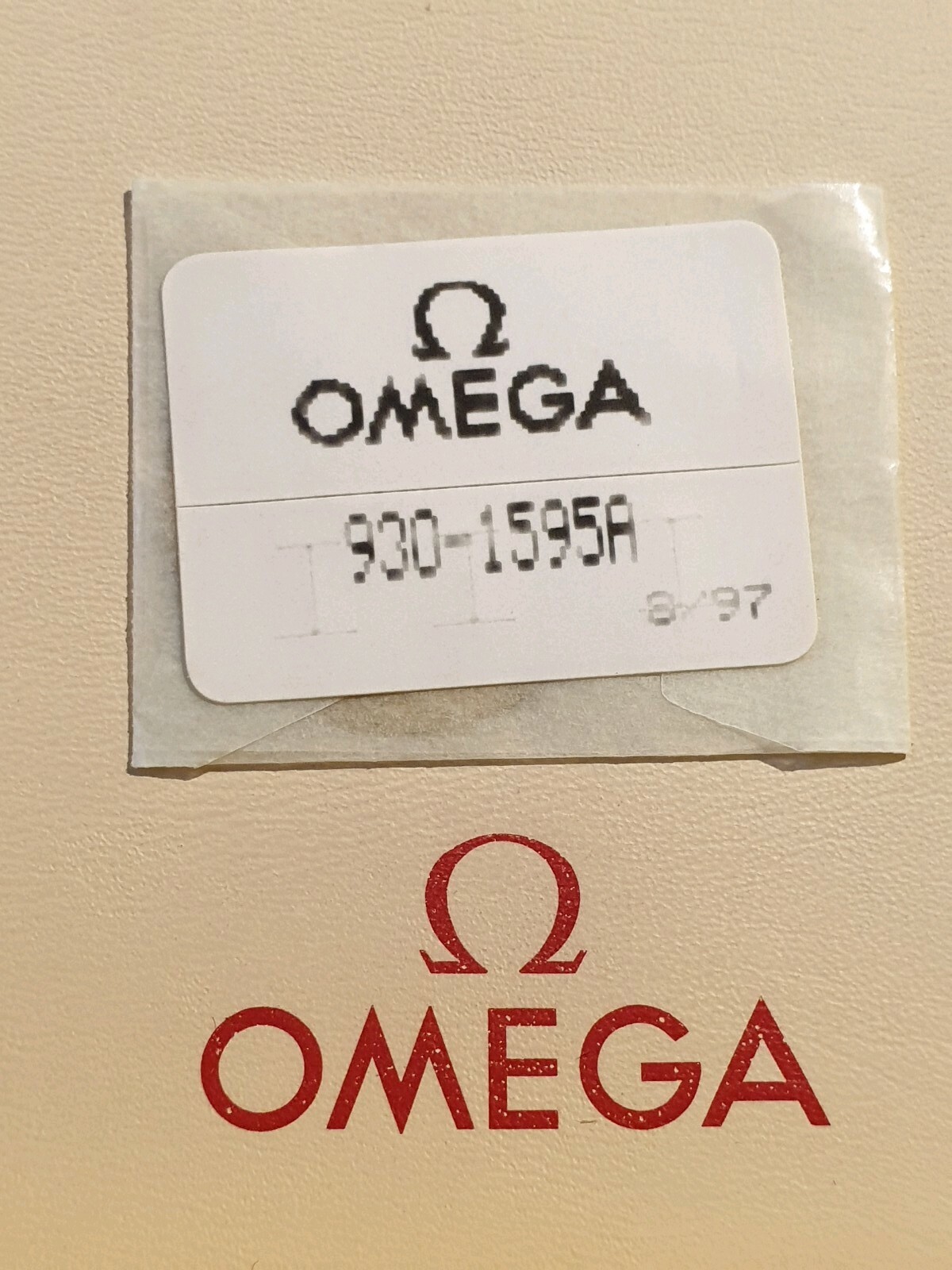NOS Omega Calibre 930 – Date Ring, 9H, Domed, Black on White – Part No 930-1595A