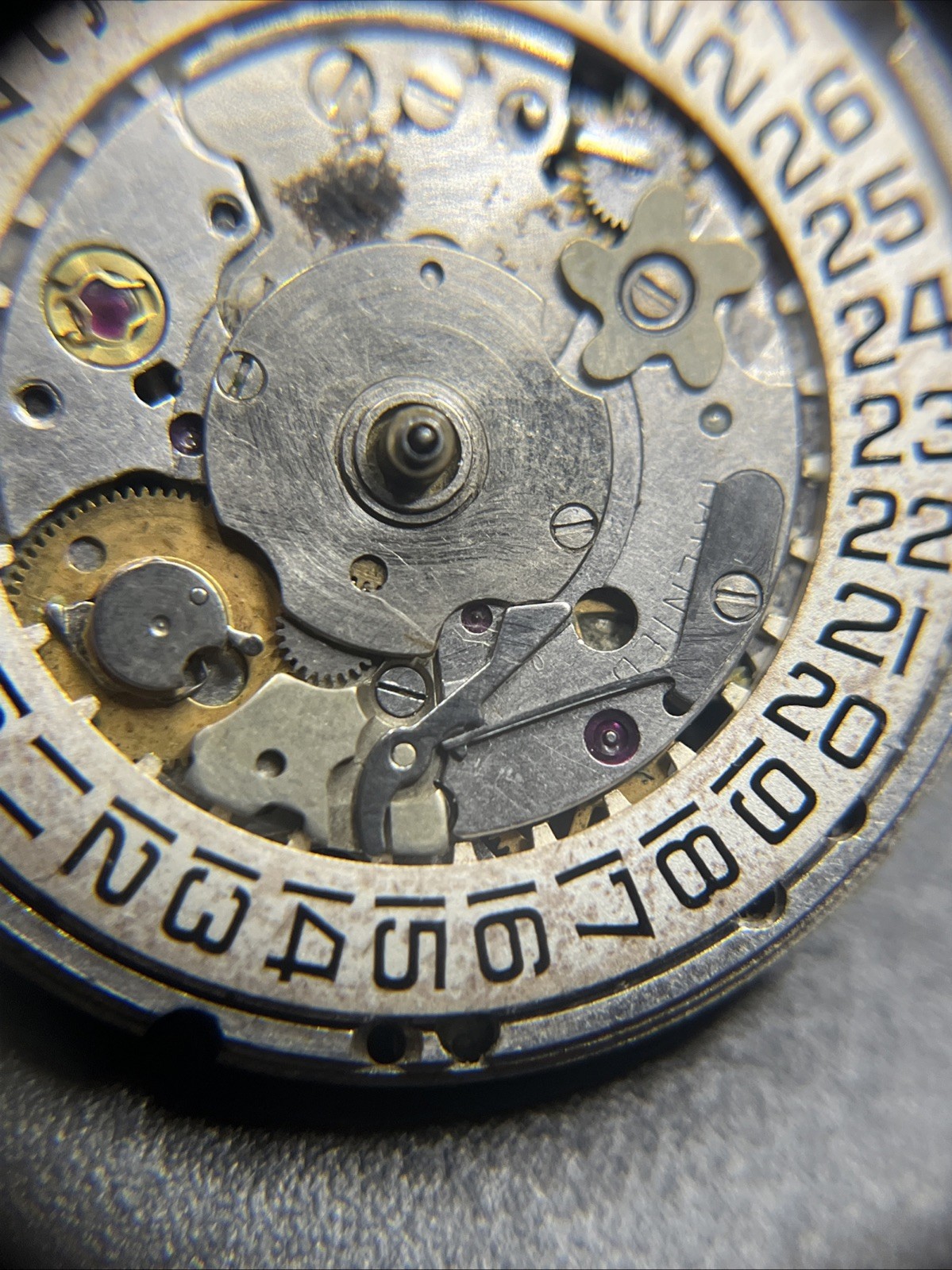 Zenith ETA Cal. 2832 Automatic Movement (015)