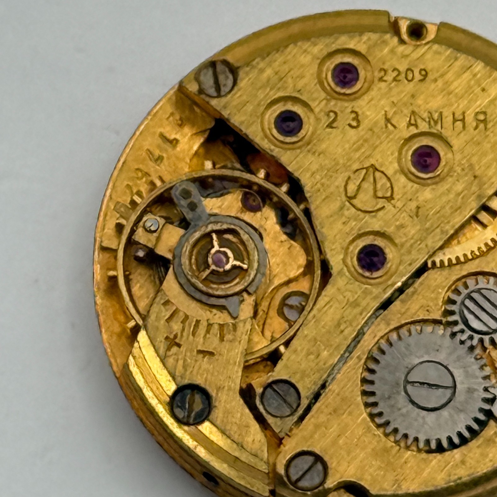 Luch 2209 Watch Movement Soviet Ultra Thin 23 Kamhr Vintage Parts Repair 22.5mm