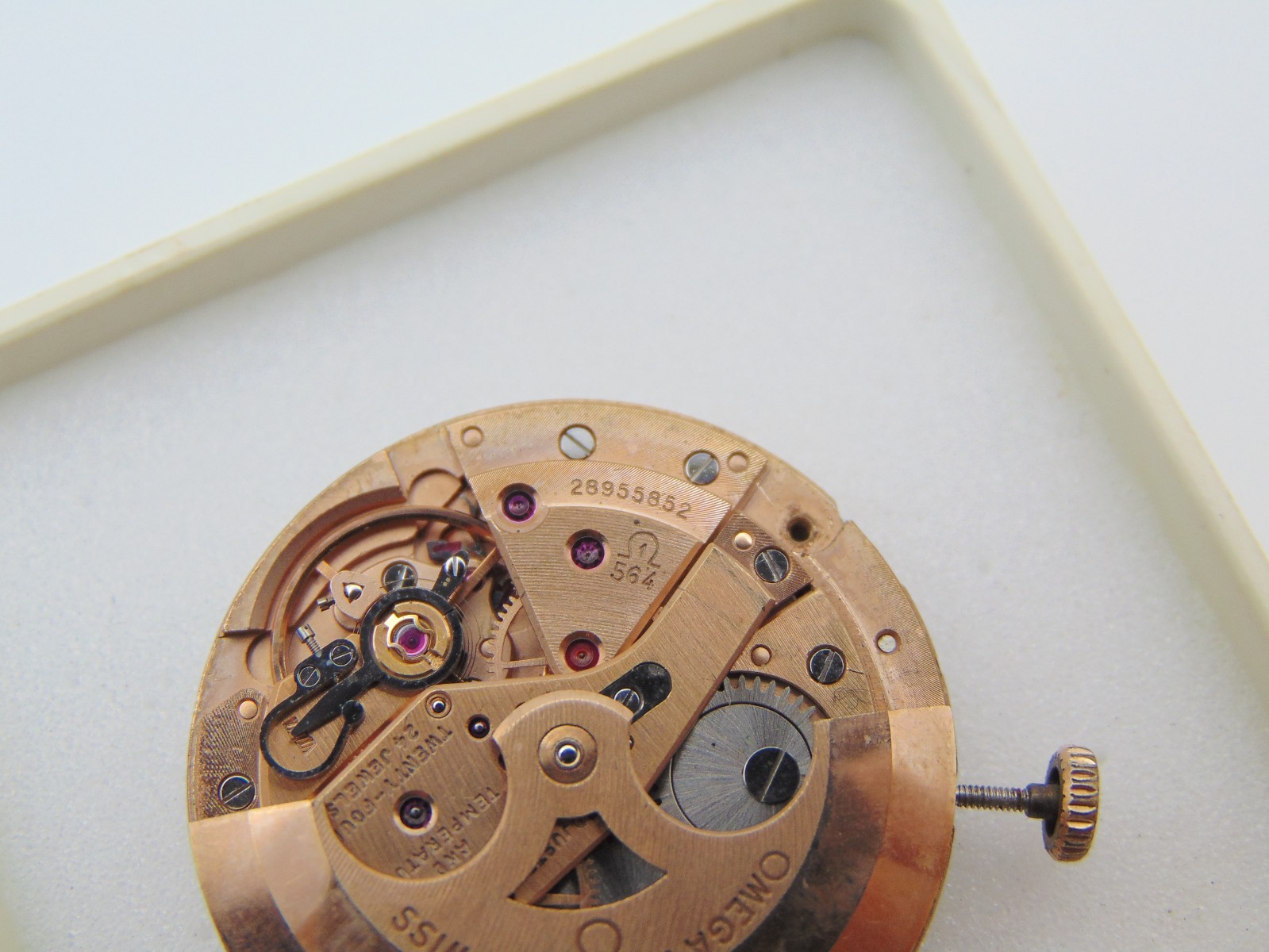 ORIGINAL OMEGA CONSTELLATION PIE PAN MOVEMENT COMPLETE – OMEGA 564 – ( WORKING )