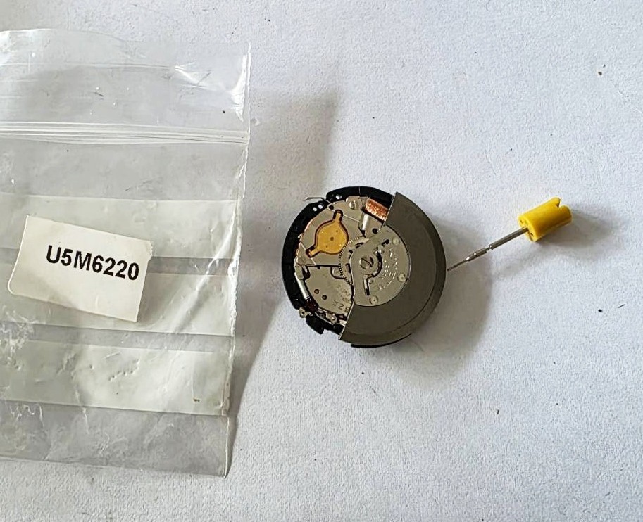 Seiko Kinetic U5M6220 Watch Movement