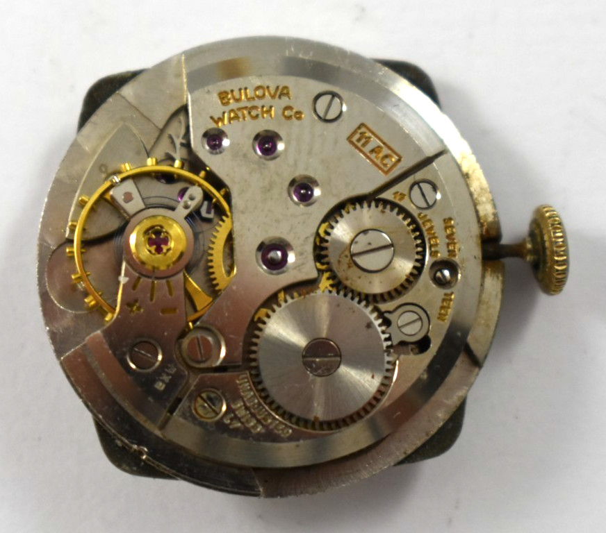 Vintage Bulova Manual Wind 17J 11AC Wrist Watch Movement lot.fa