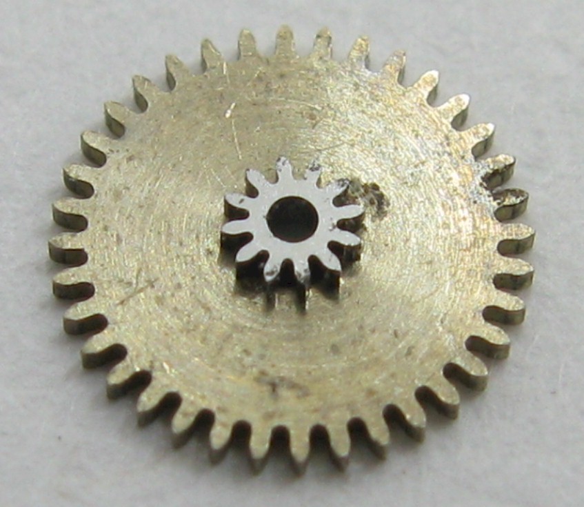 chronograph Lemania 1270 watch parts minute wheel #260