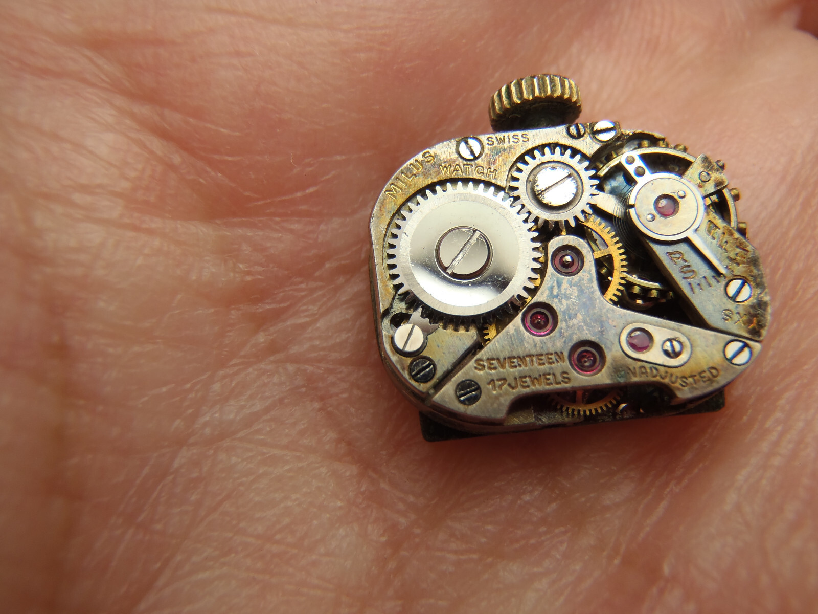 Vintage Milus Watch Movement YXS Manual Not Working Fully Wound 16mm x 12mm