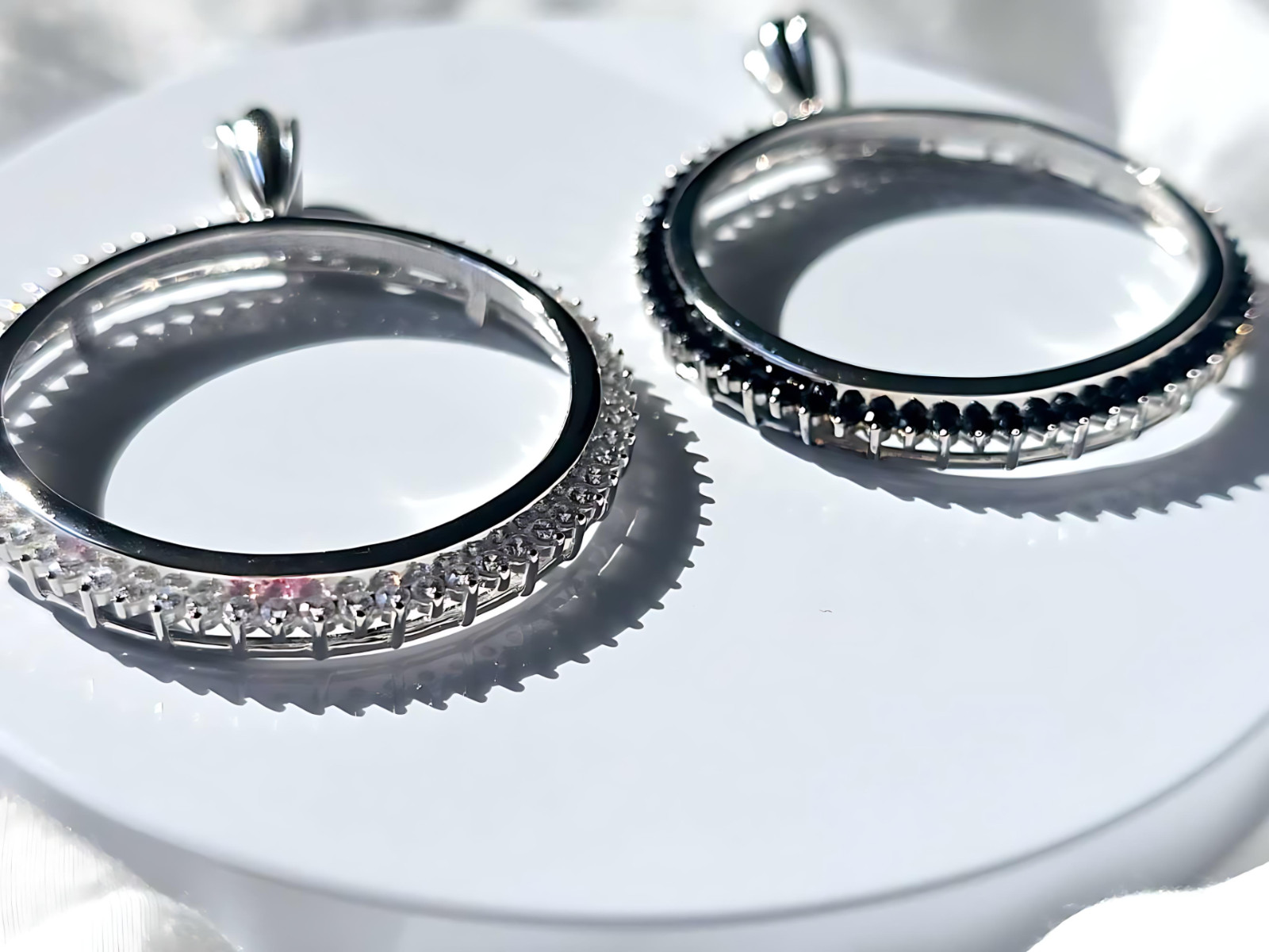 925 Sterling Silver Prong Back Cubic Zirconia CZ Halo Bezel for 38mm 1 Dollar