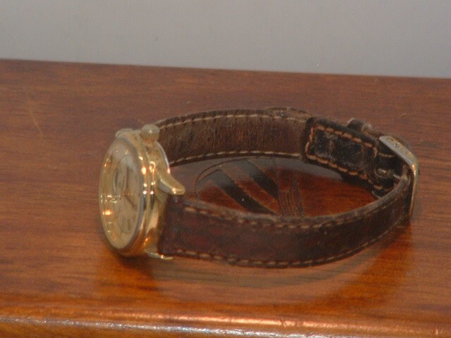 Pre-Owned Women’s Peugeot Moon Phase Analog Dress Watch (For Parts)