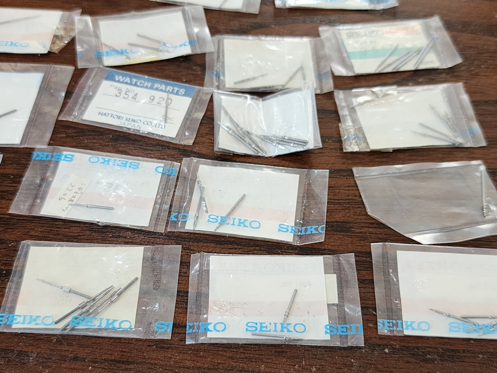 Large Assorted Seiko stem 351 354 Lot Watchmaker Unsorted 1970 1980 1990