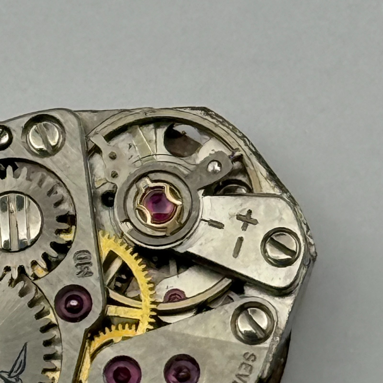 FHF 609 Watch Movement Rotary 17 Jewels Swiss Manual Wind Parts Repair 15.3mm