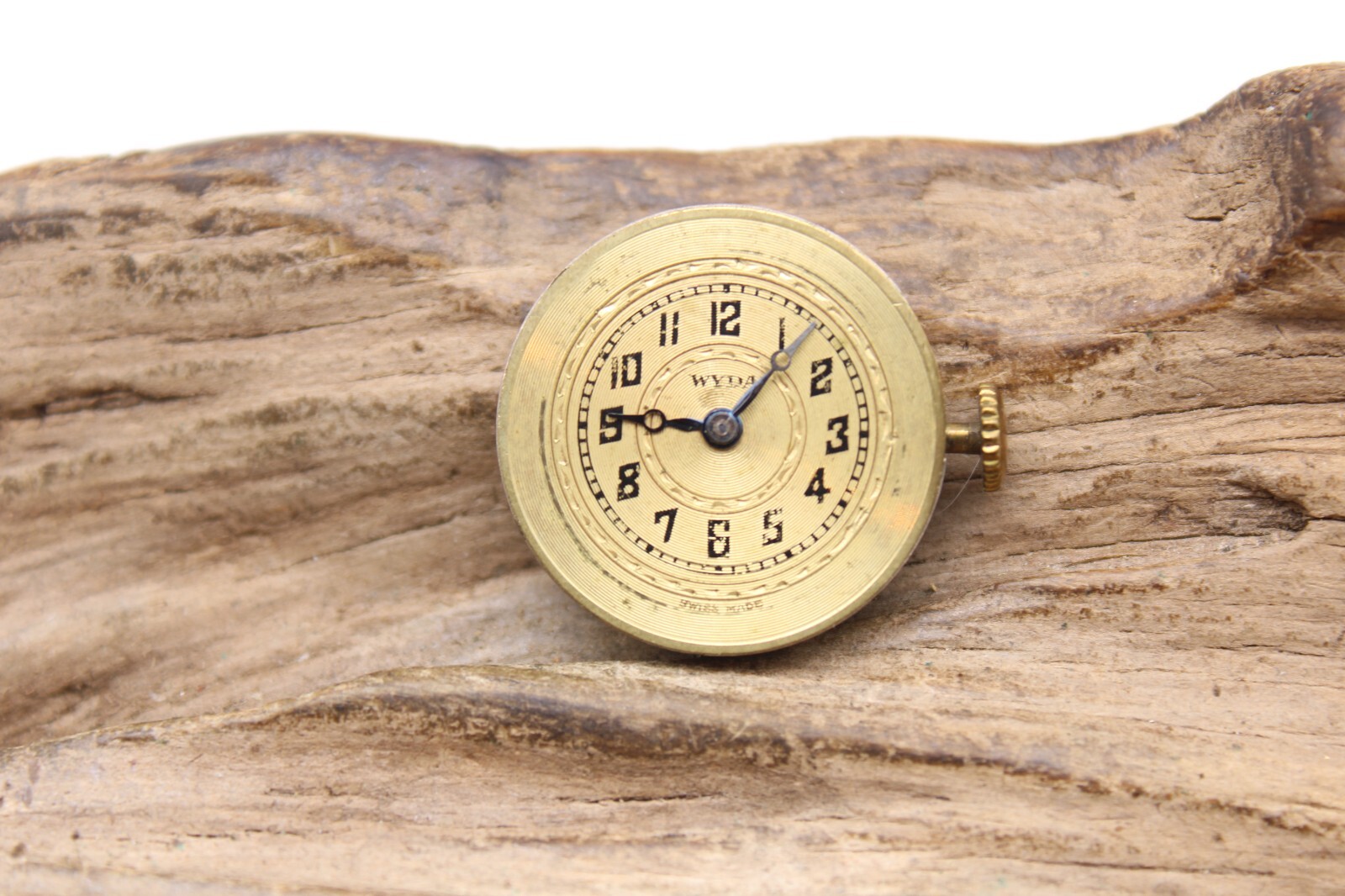 WYDA SWISS WATCH MOVEMENT 15j 23.4mm FOR REPAIR (KF)