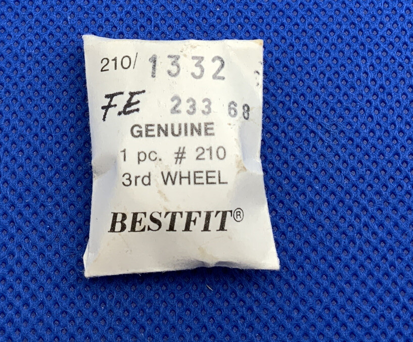 CUPILLARD 233 -68 210/1332 Third Wheel By Bestfit. New Old Stock. 18-03 L