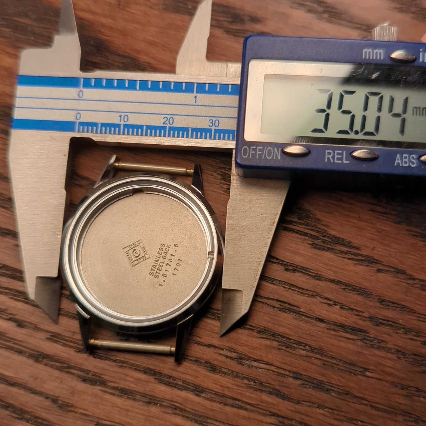 Cyma New Old Stock Watch Case from 1963, 35mm for Cal 484 28mm Movement