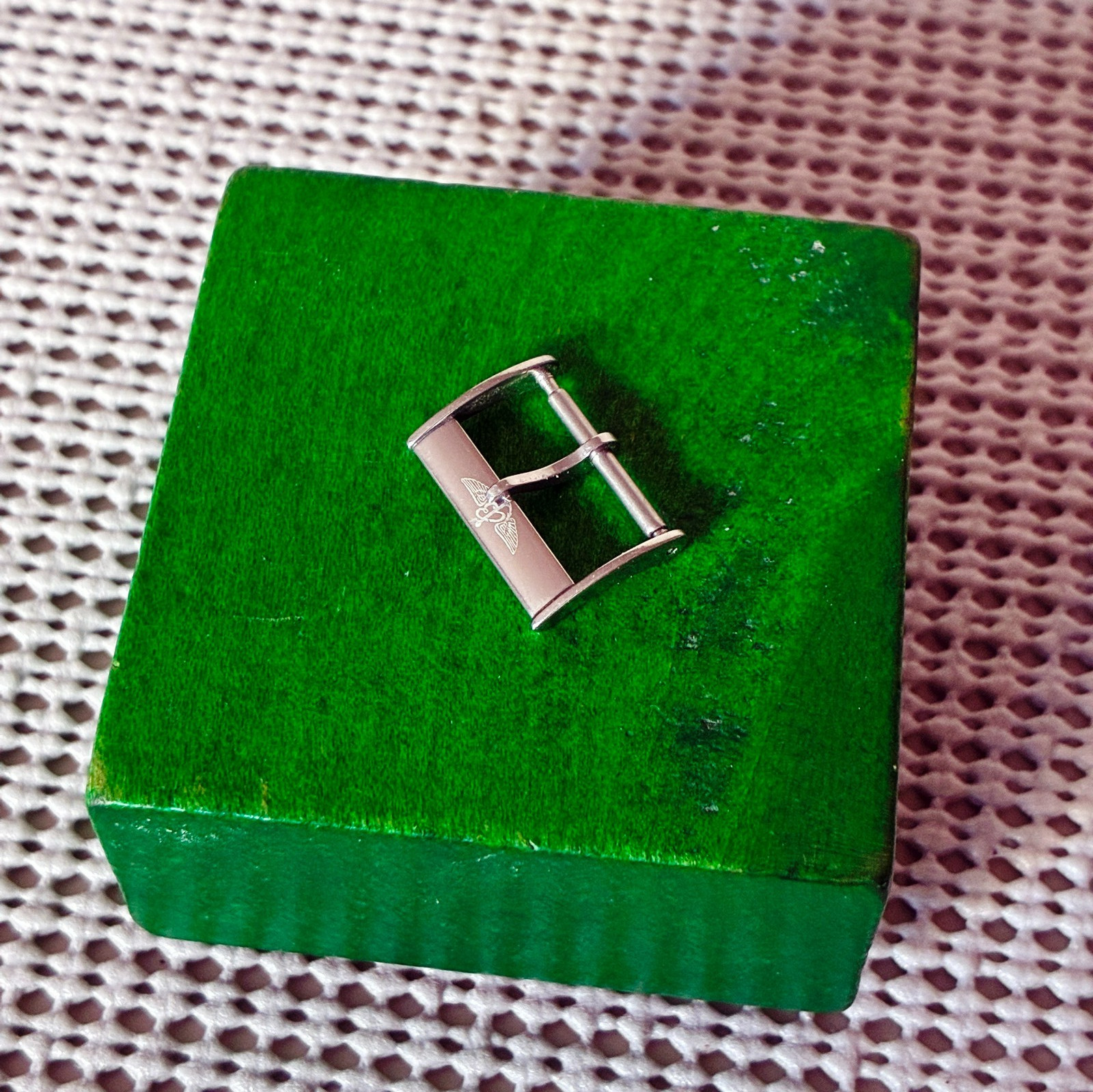 BREITLING ORIGINAL NOS STEEL PIN BUCKLE (18MM). UNUSED. US SELLER.