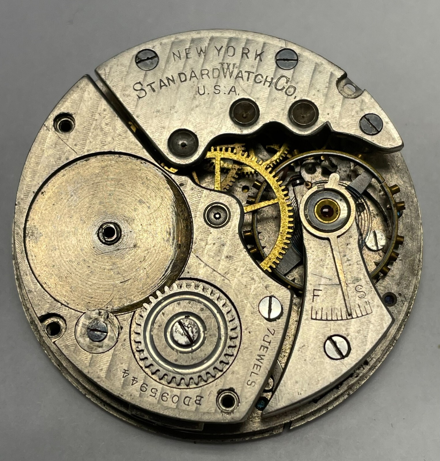 16s NY Standard Model BD-7 Jewel Pocket Watch Movement (As-Is) Grade: 95 (0122R)