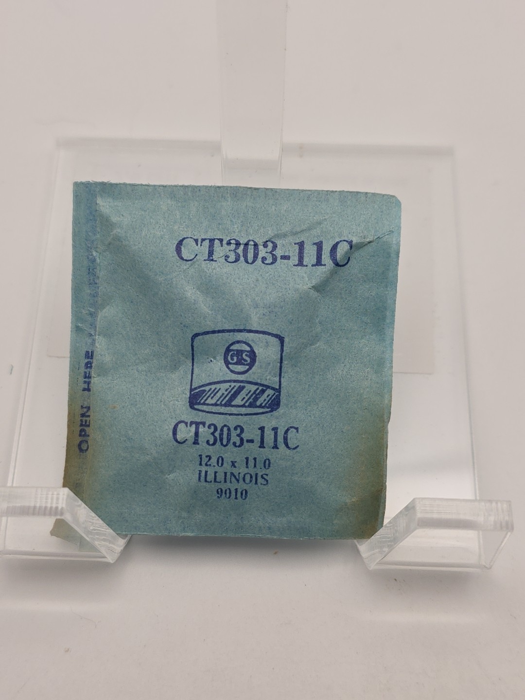 G-S Watch Crystal CT303-11C Illinois 9010 12.0X11.0