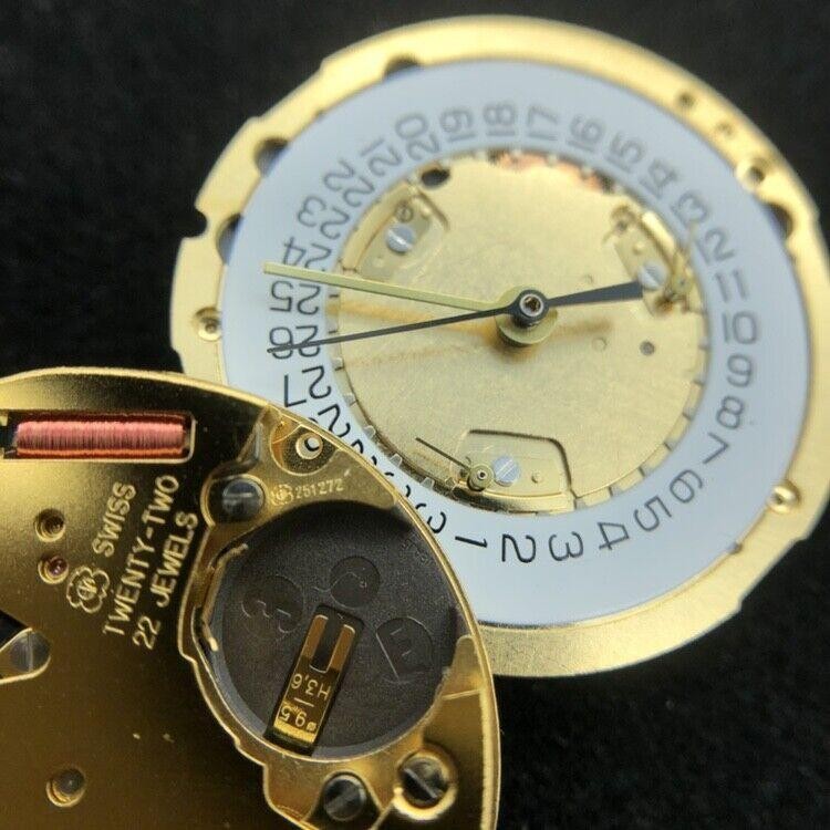 Swiss Quartz ETA251.272 Watch Movement Date Display at 4