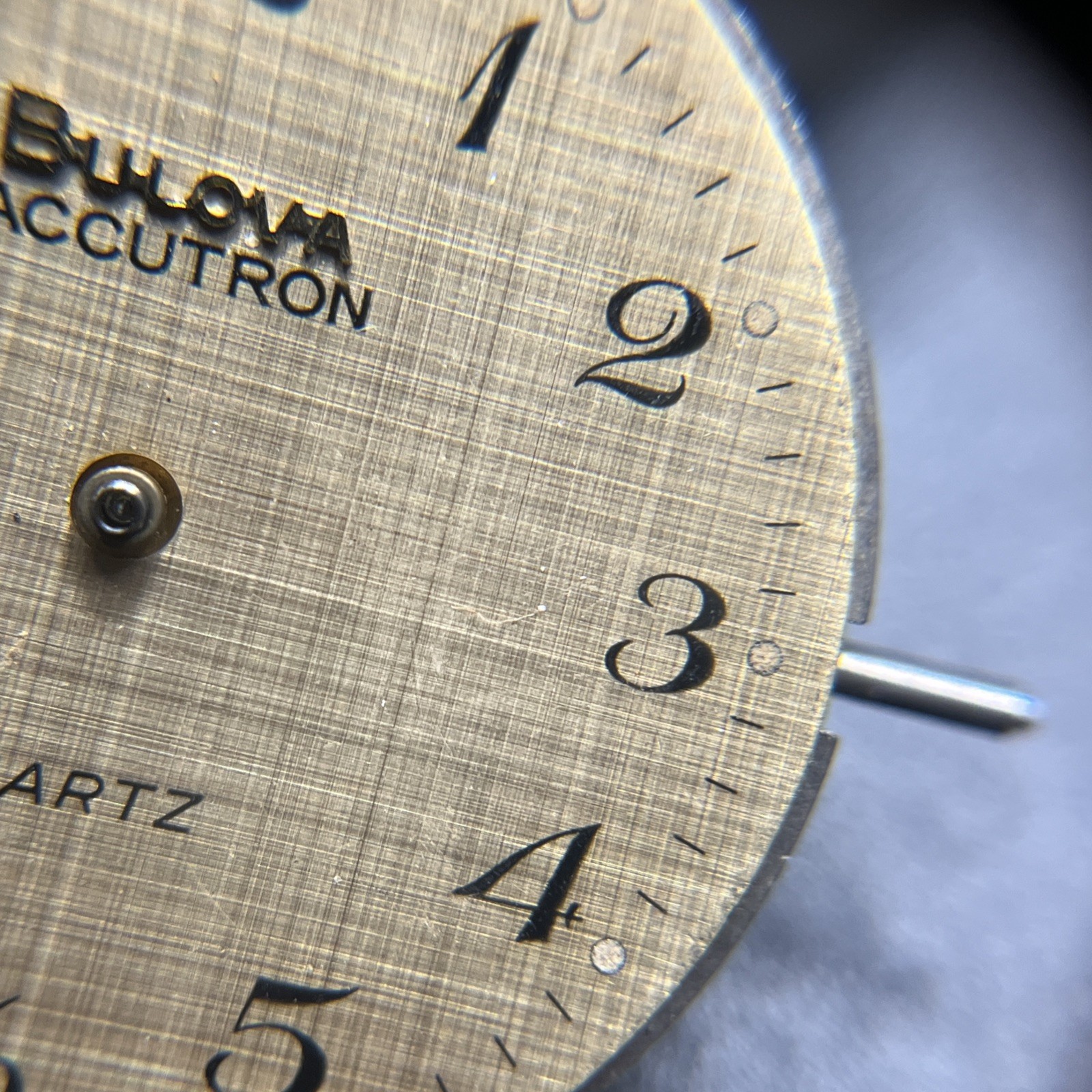 Bulova Accutron Quartz Cal. 2421.11 Movement (015)