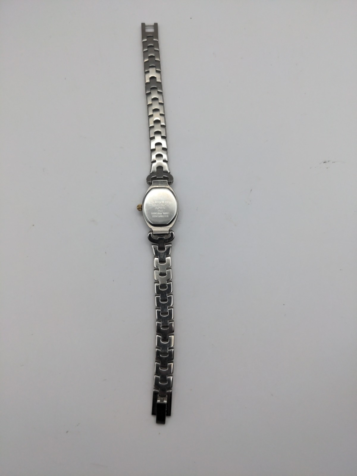 Worthington Watch Women Silver Gold Two Tone Round New Battery