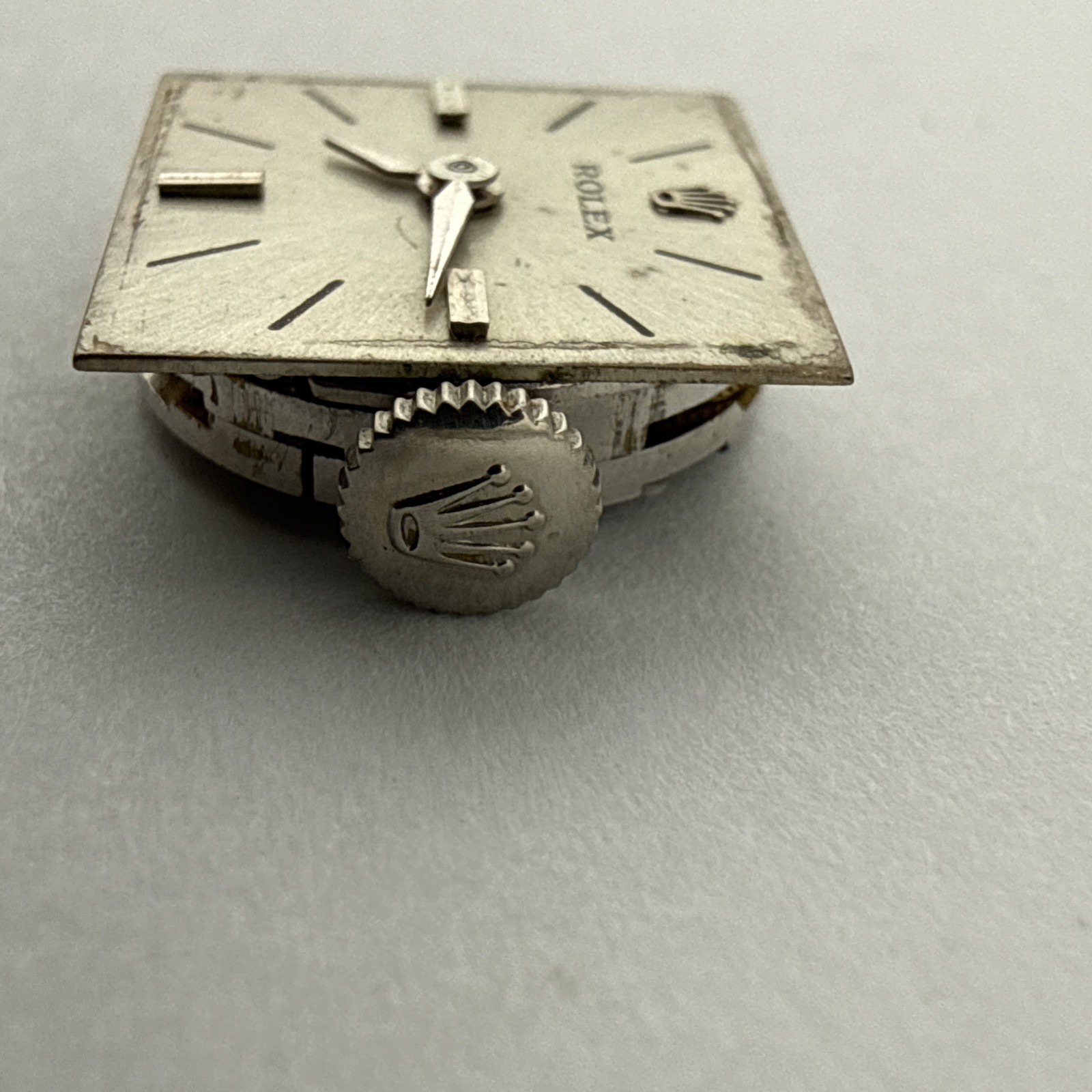 ROLEX cal. 1400, 15j LADIES WRIST WATCH MOVEMENT W/ Dial And Crown – For Repair