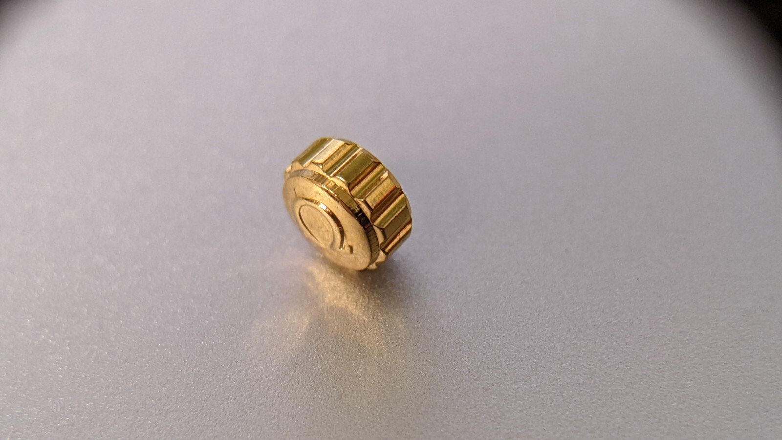 Ω OM yellow CROWN 5.0 x 2.0 tap 10Y (0.90mm stem thread) Unbranded (clover?)