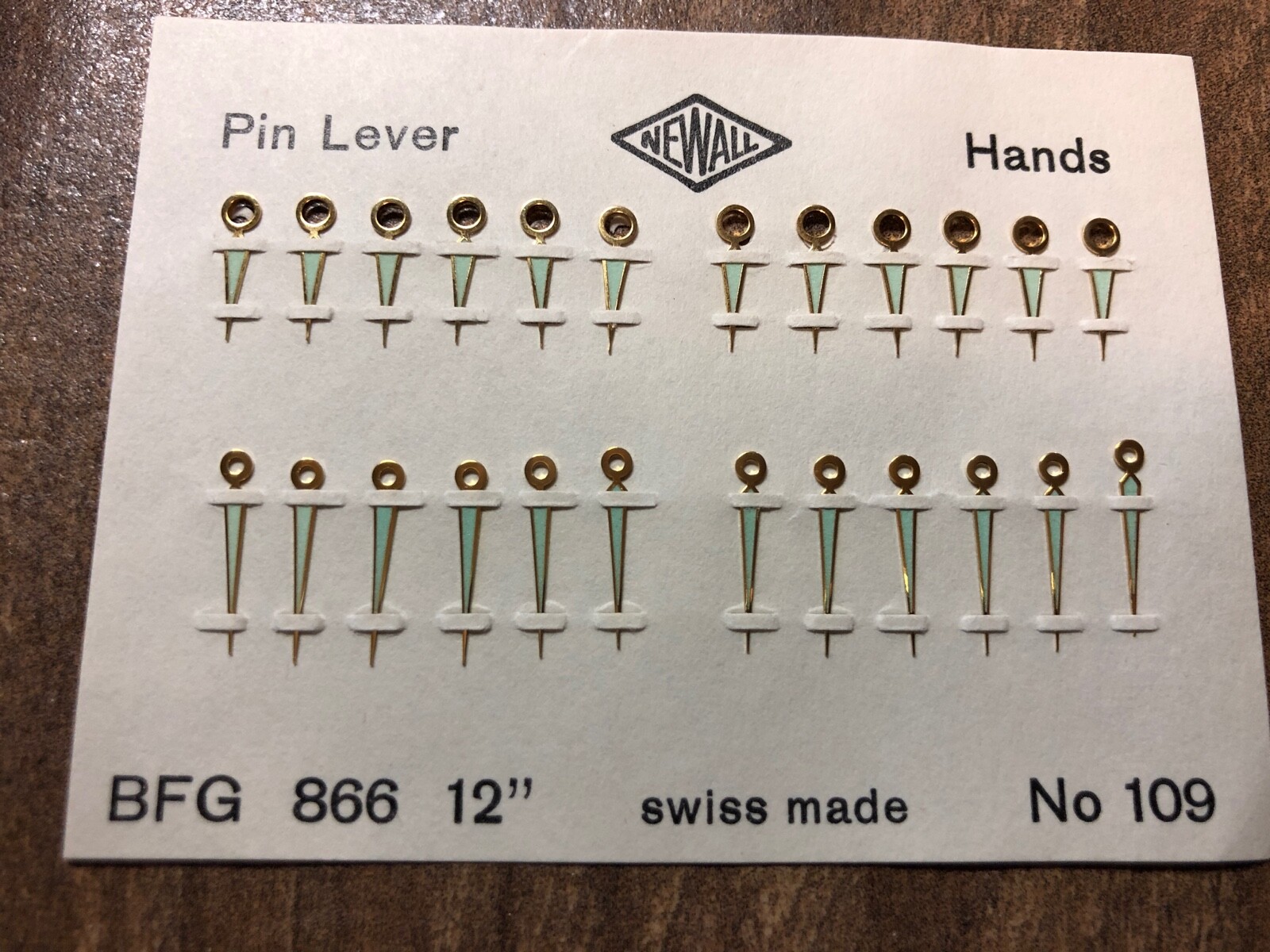Vintage Pin Lever Watch Hands -1 PAIR – Luminous Glow BFG 866 Swiss – (866)