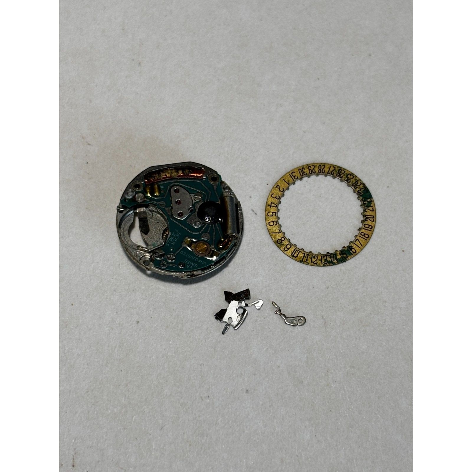ETA cal. 956.114 partial quartz movement for parts/repair