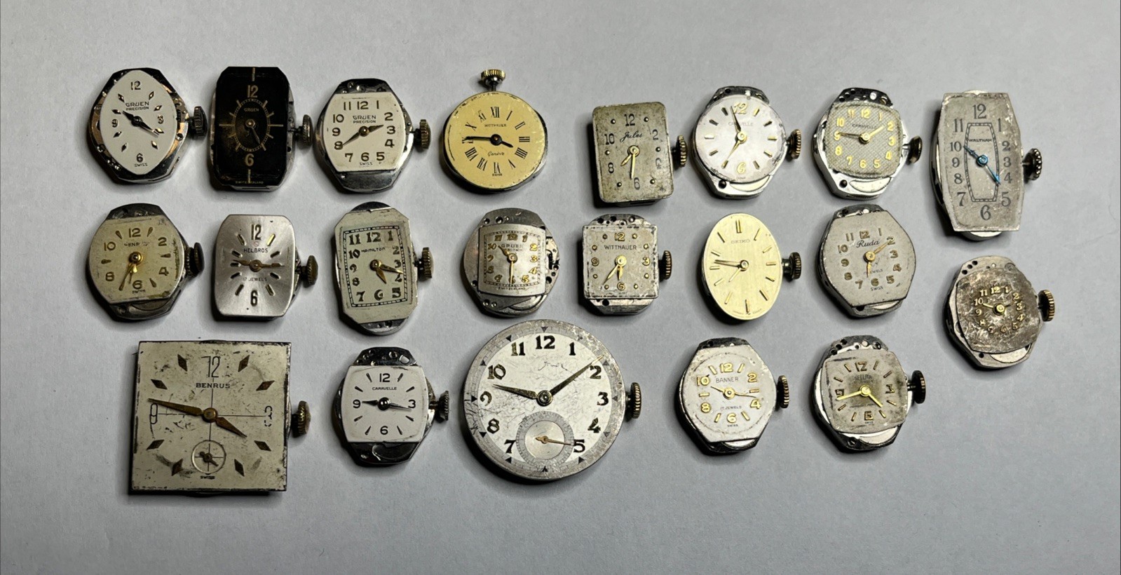 Lot Of 21 Vintage Wrist Watch Movements Bulova, Gruen, Others For Parts Repair