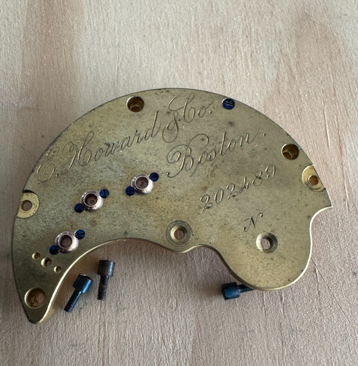 VINTAGE N SIZE E. HOWARD MODEL 1 POCKET WATCH TRAIN BRIDGE WITH SCREWS